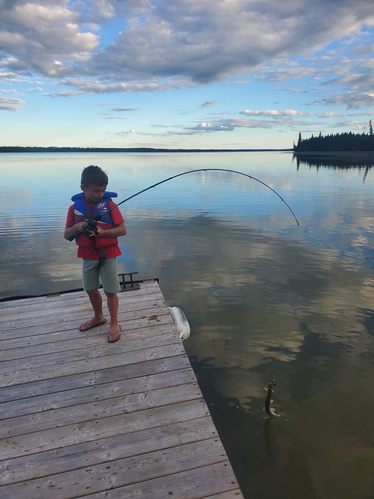 Pourvoirie Mistawak - Pourvoirie de pêche au doré, brochet et perchaude